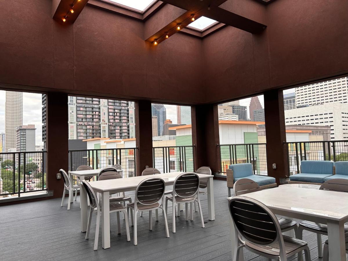 Downtown Houston Apartment ภายนอก รูปภาพ